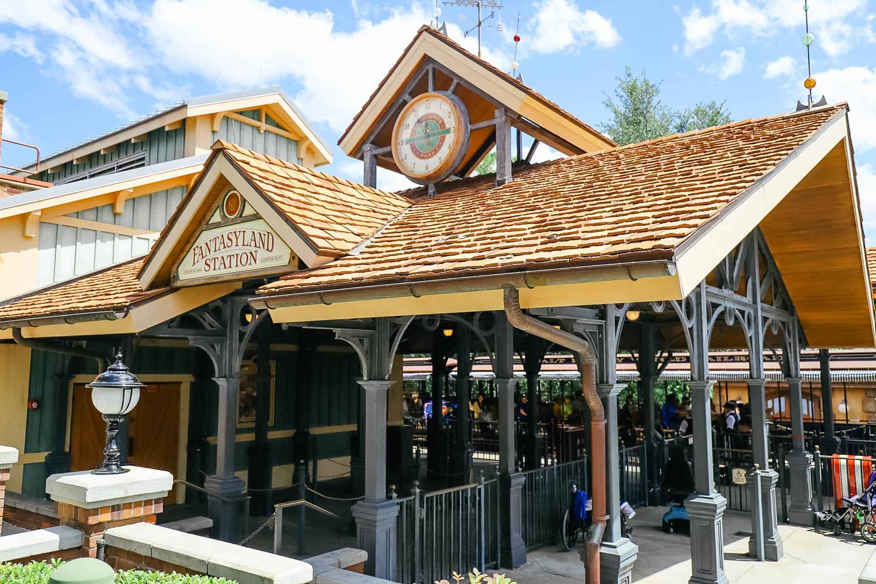 Fantasyland Station signage 