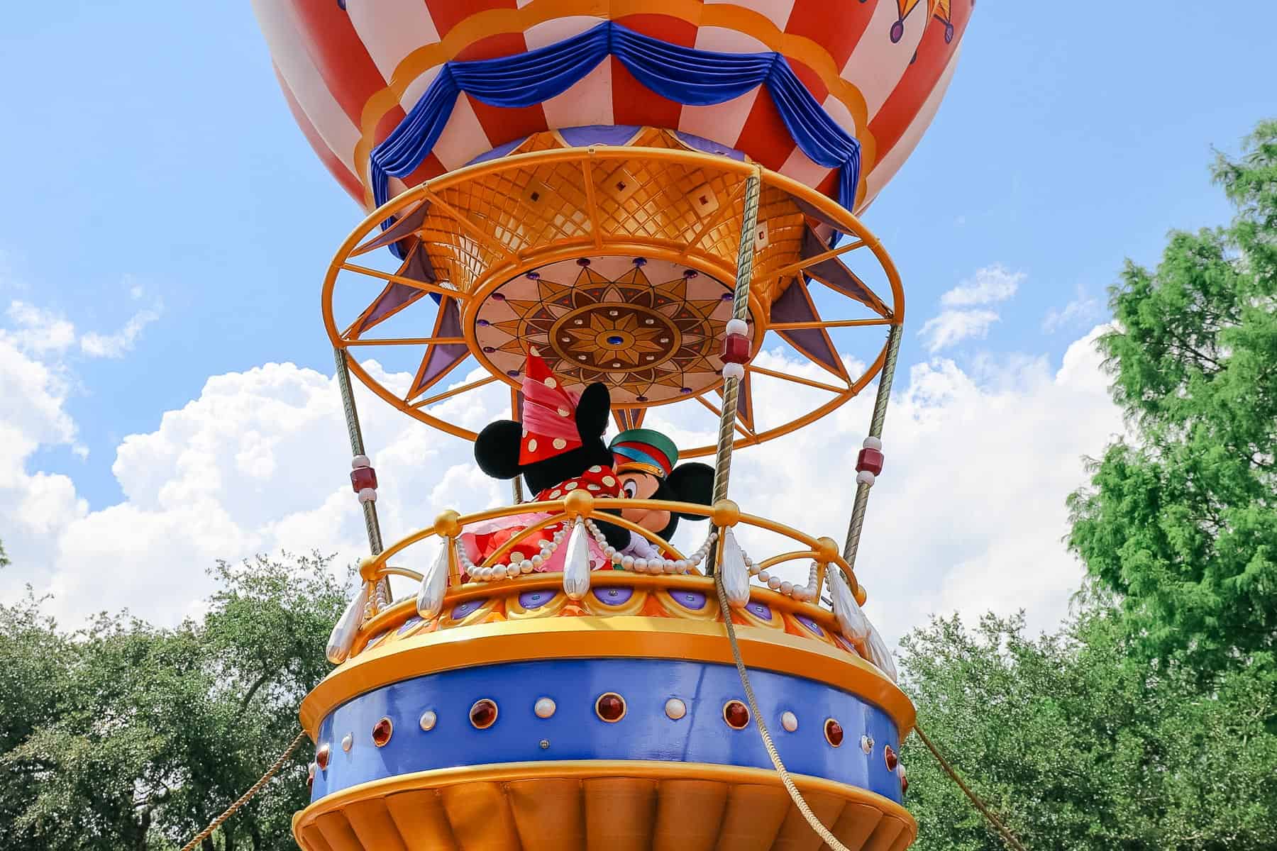 New 'Cute' Mickey & Friends Balloon Floats into Walt Disney World