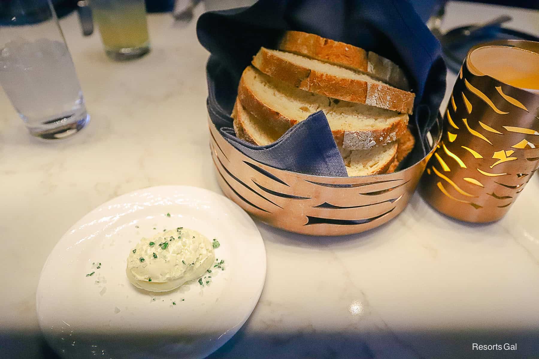 an order of bread service with butter 
