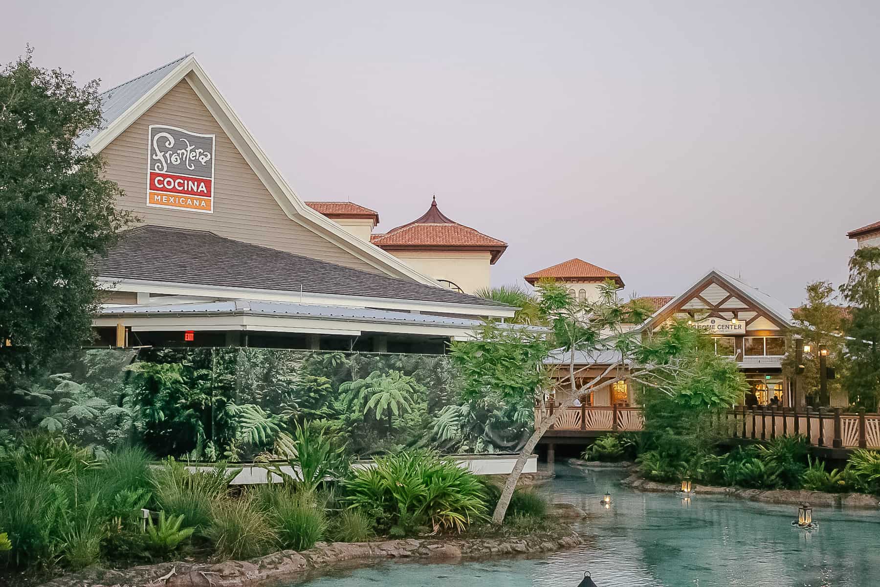 outdoor patio for Frontera Cocina at Disney Springs 