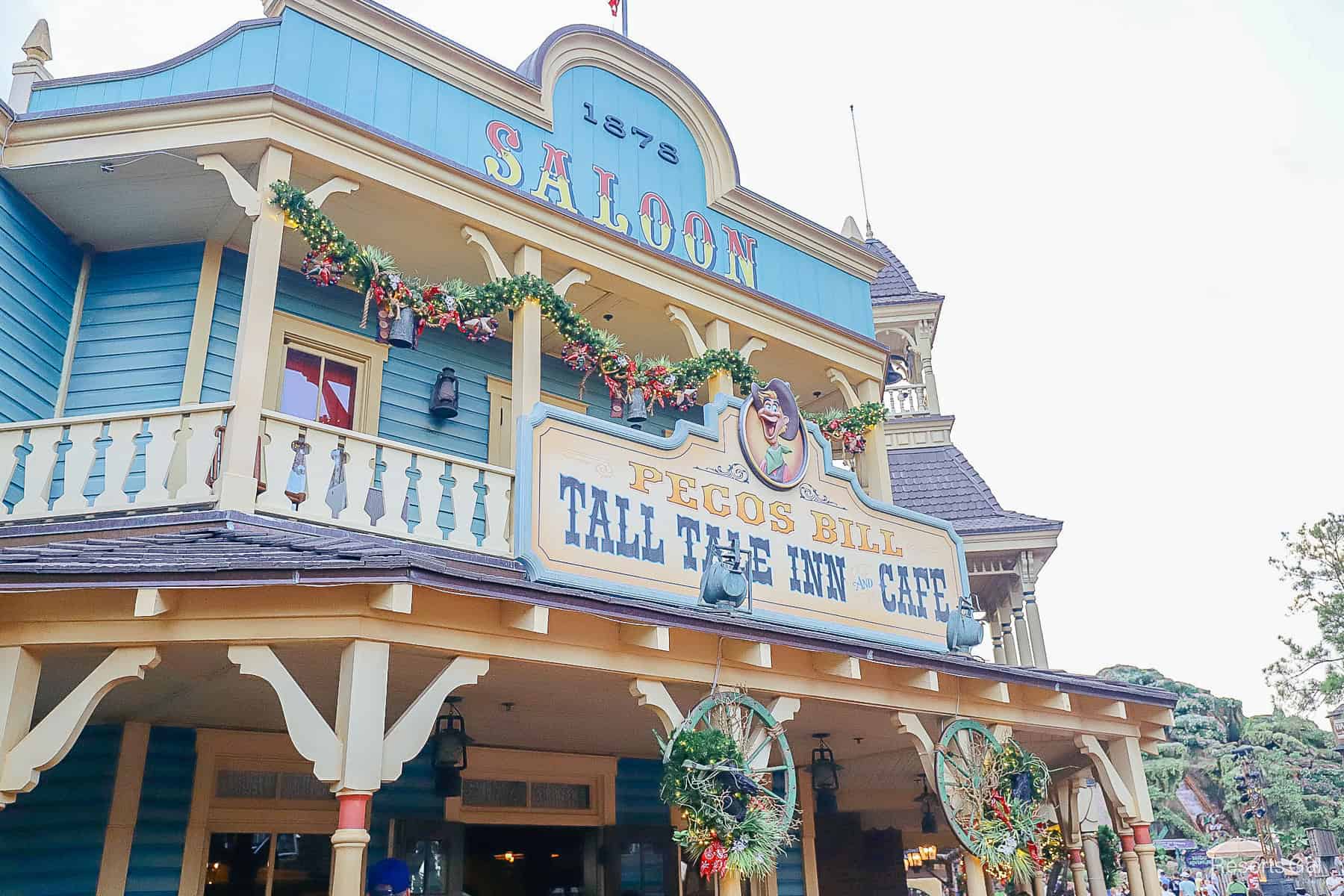 Pecos Bill Tall Tale Inn Cafe Christmas decorations