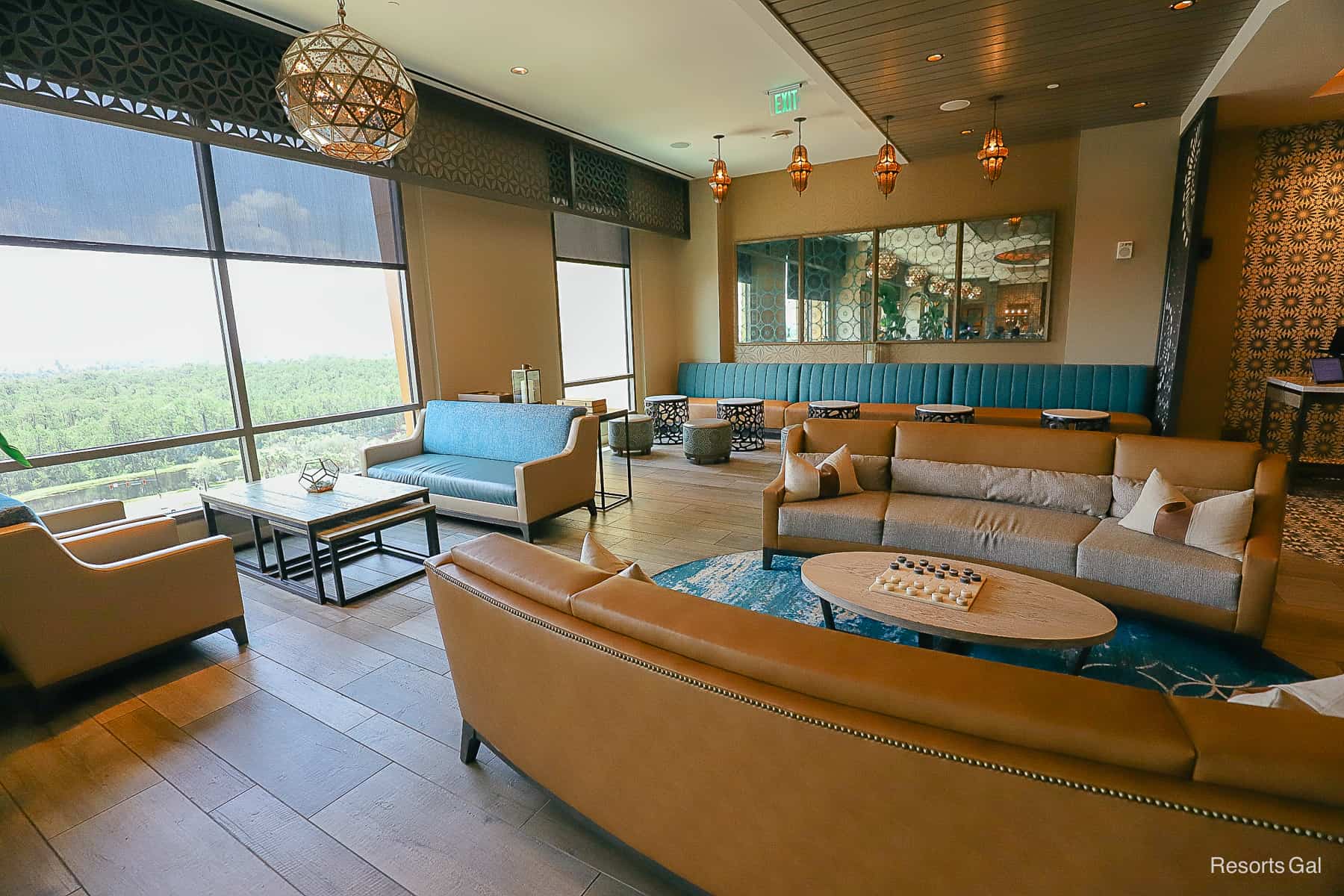 a lounge in Gran Destino Tower with multiple seating arrangements 