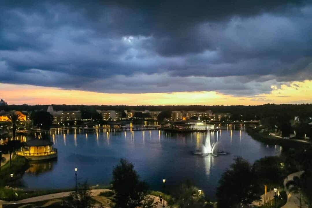 a view of the lake at sunset from a room at Gran Destino Tower 