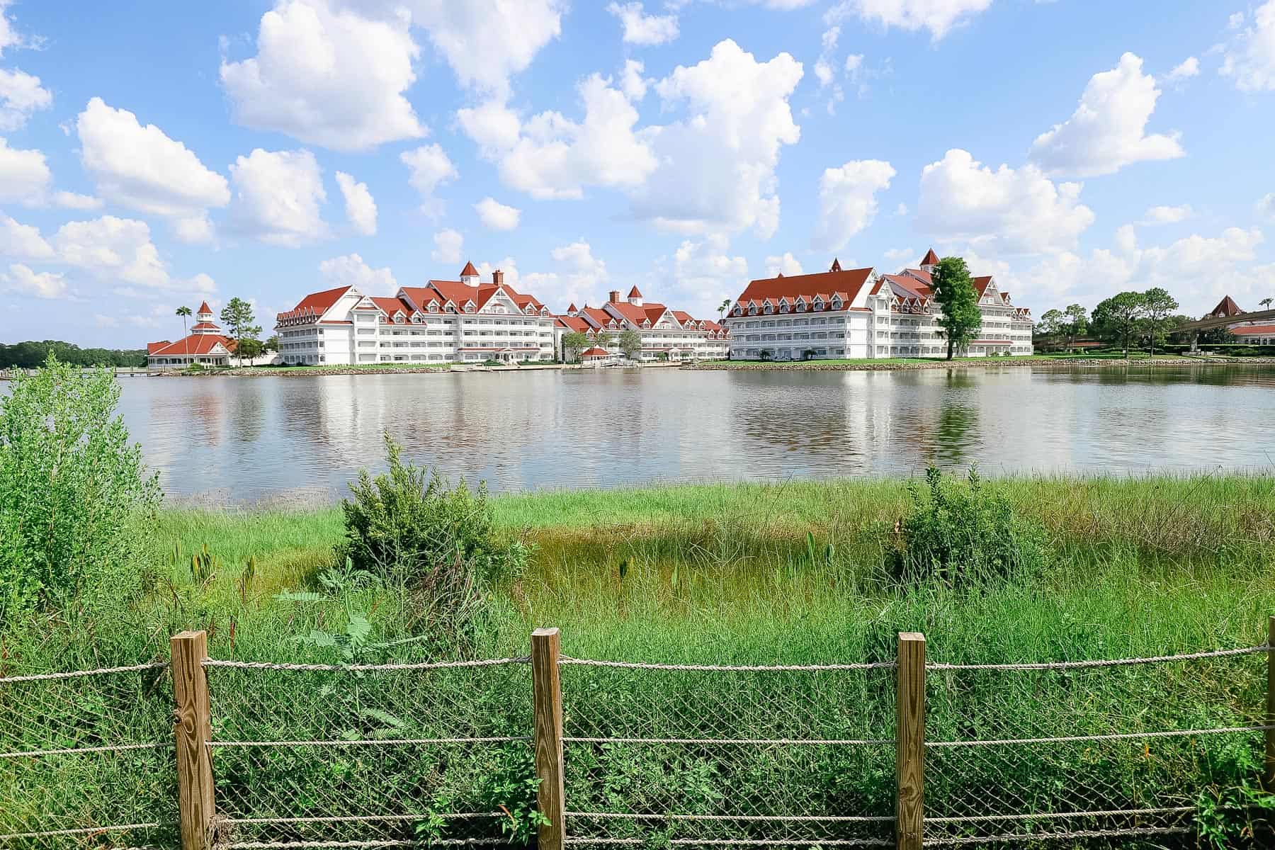 Disney's Grand Floridian as seen from the walking path to Magic Kingdom.