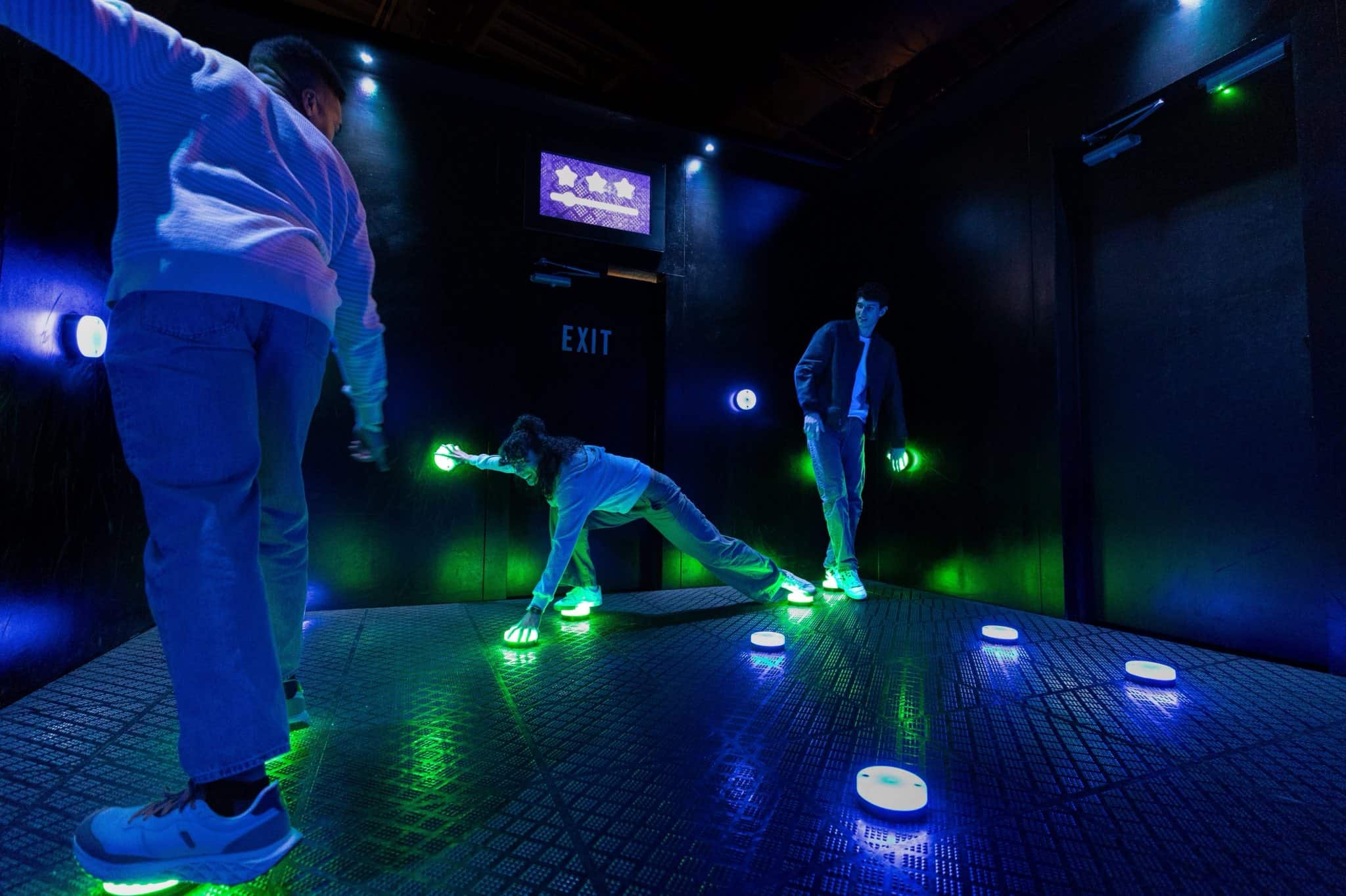 guests enjoying a challenge at Level99