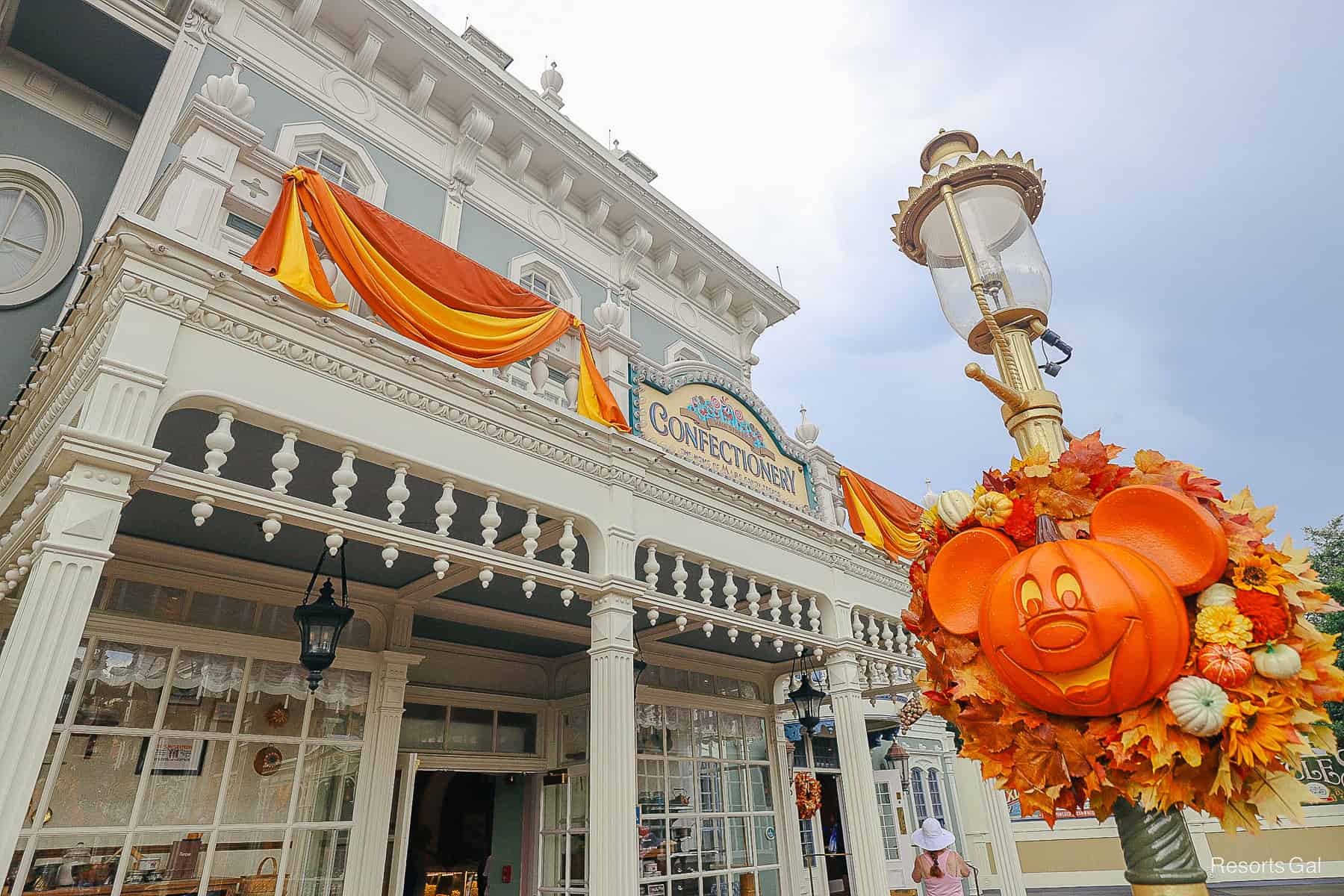jack-o’-lantern above the Confectionery