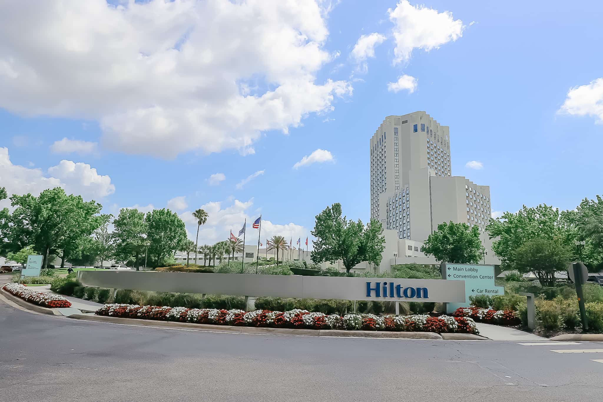 entrance to the Hilton Lake Buena Vista Palace 