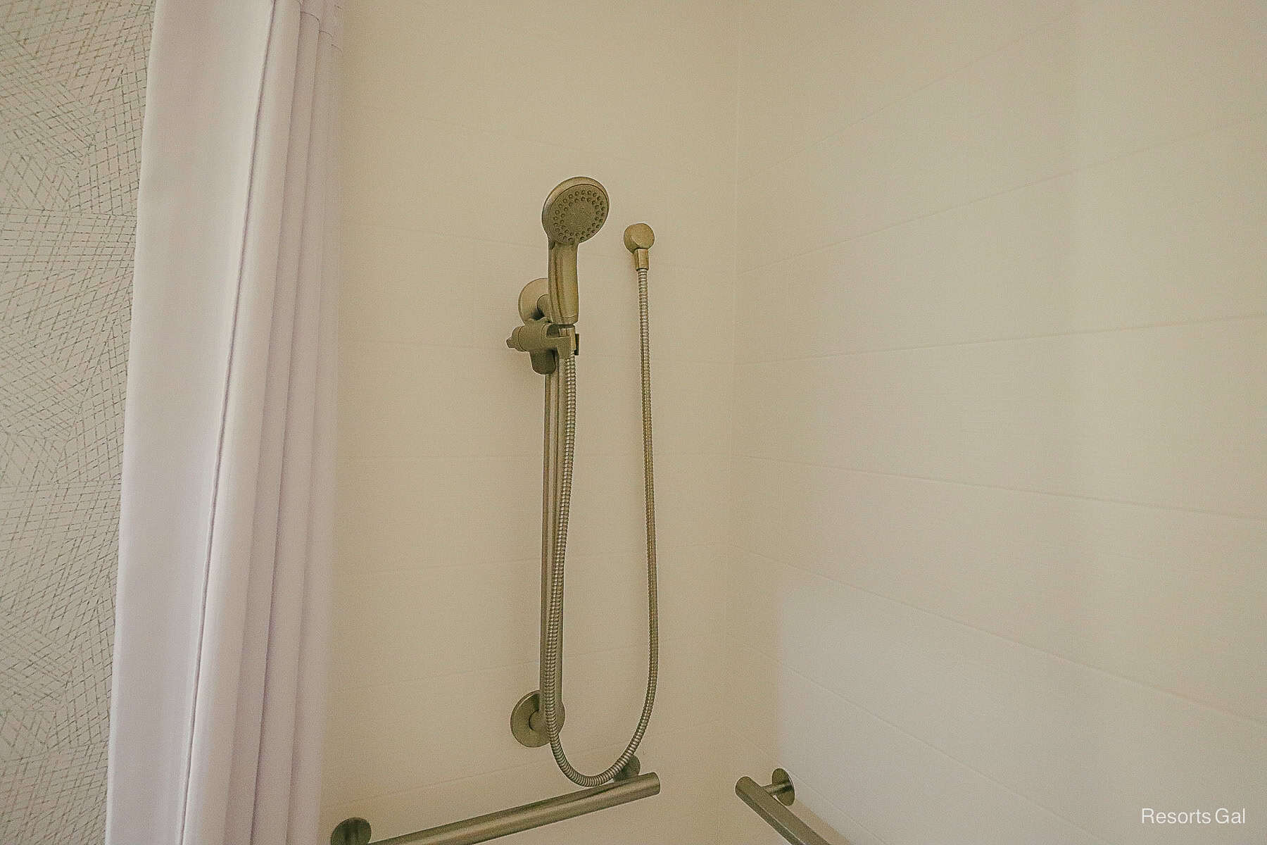 a detachable showerhead 