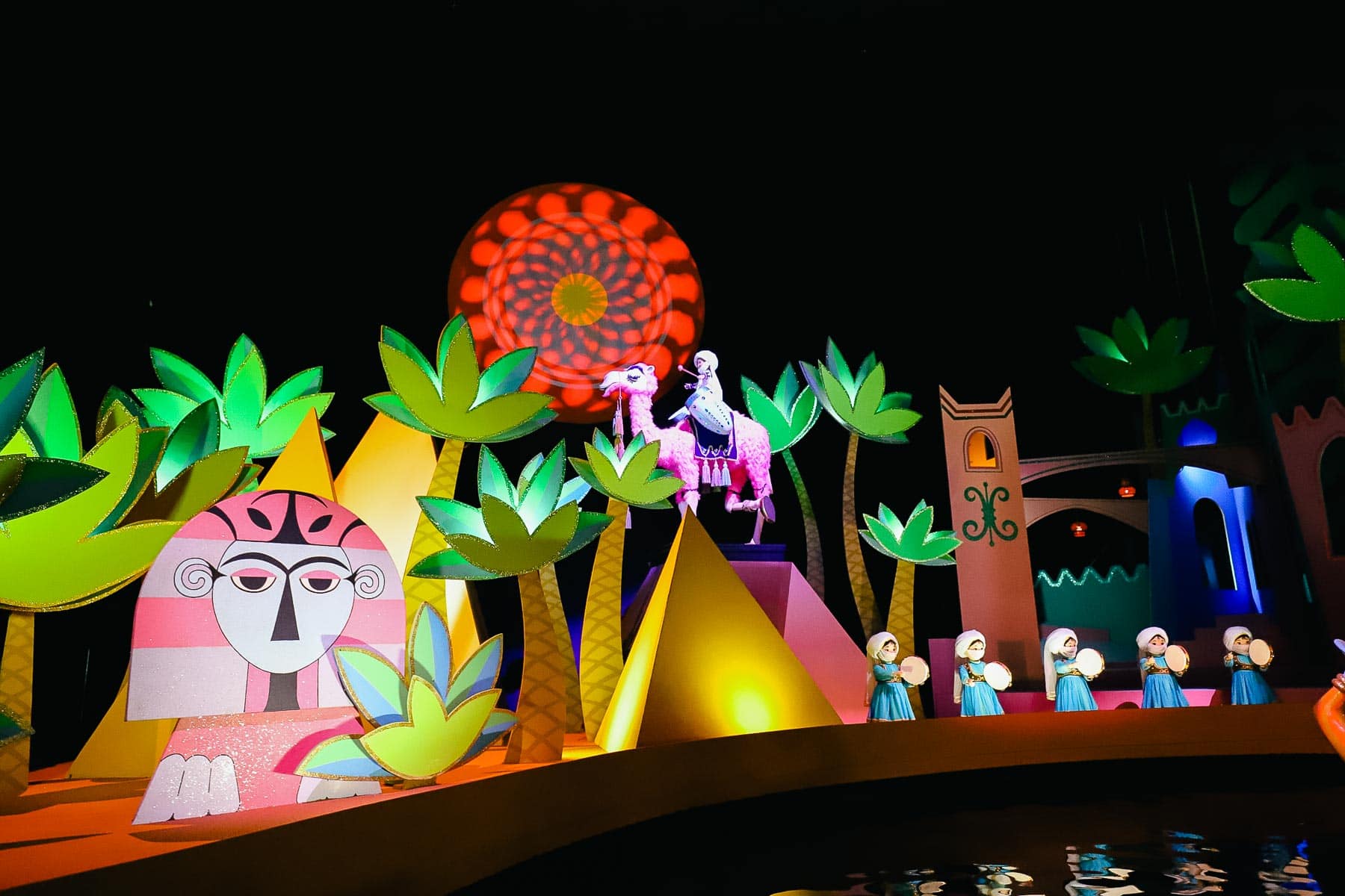 "it's a small world" Egyptian scene 