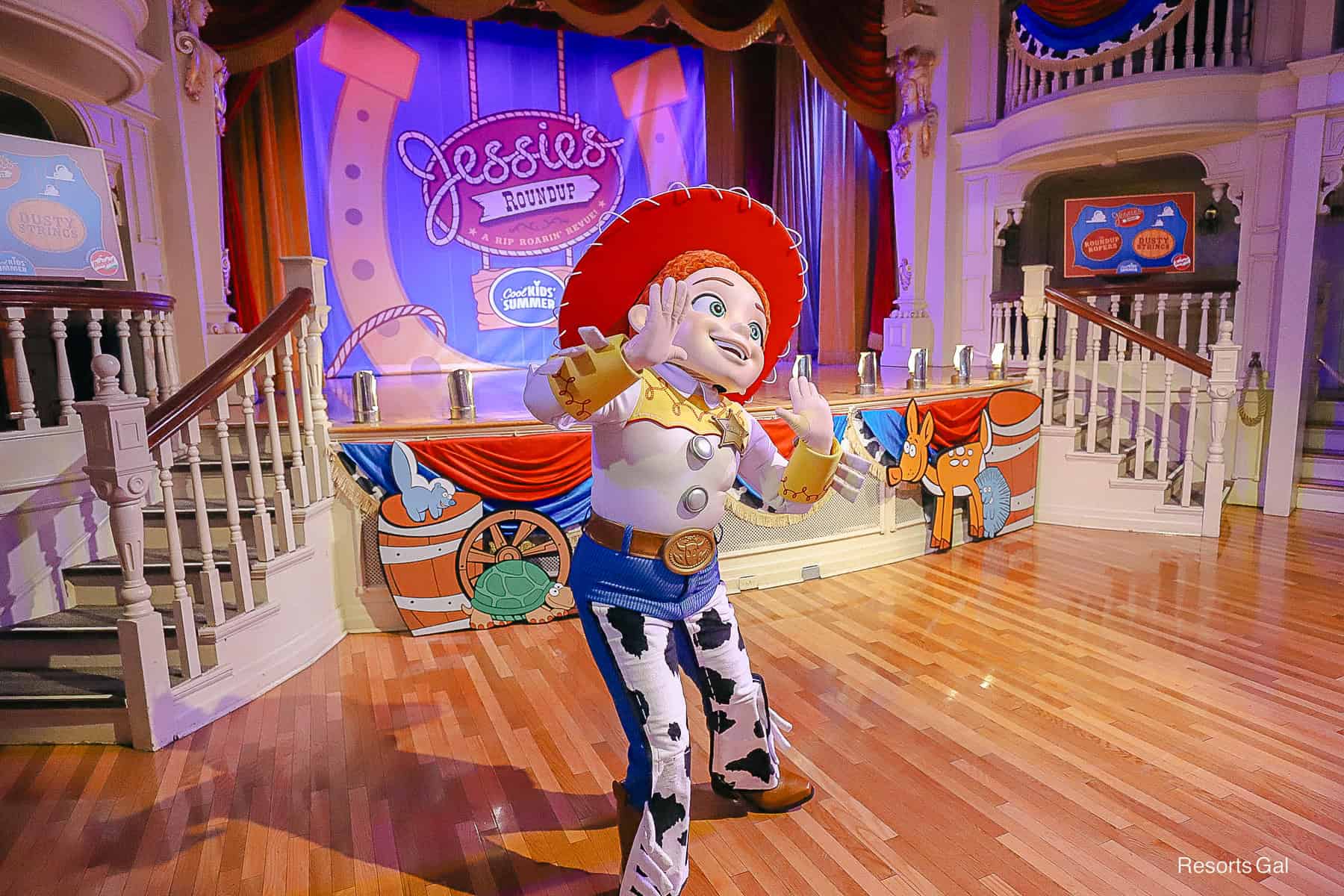 Jessie joins guests in the audience. 