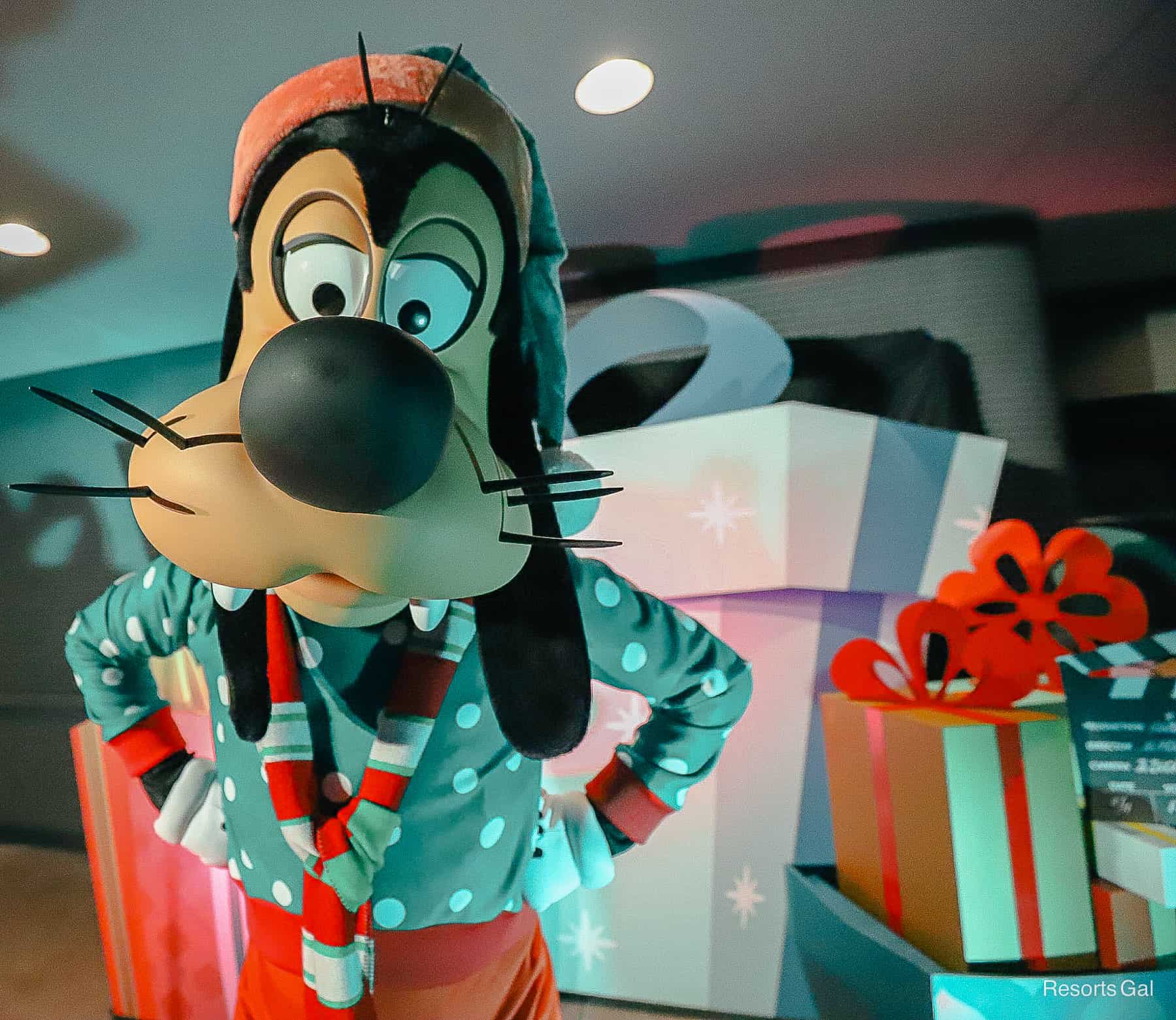Goofy at Jollywood Nights