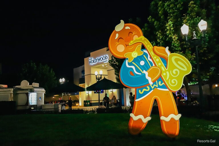 Ollie the gingerbread at Jollywood Nights
