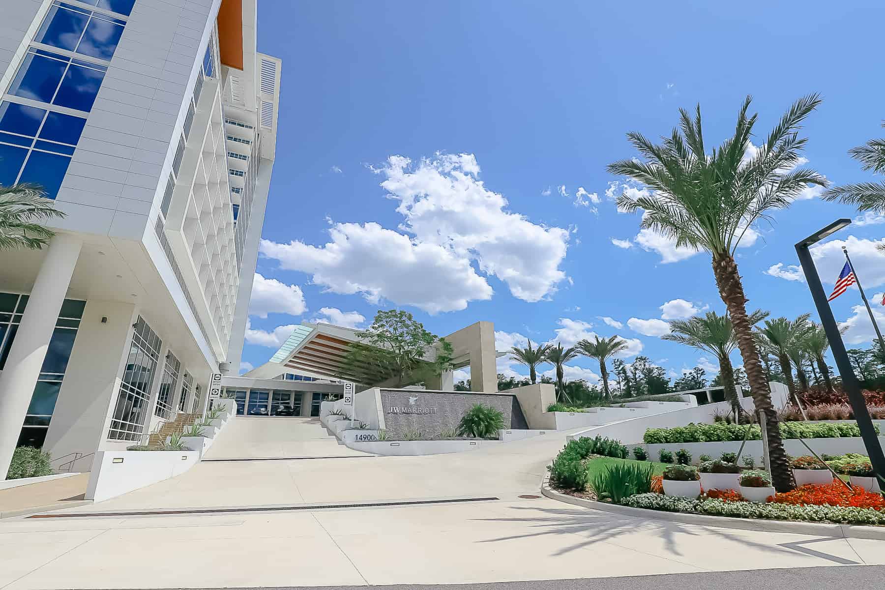 entrance to the parking deck at JW Marriott Bonnet Creek 