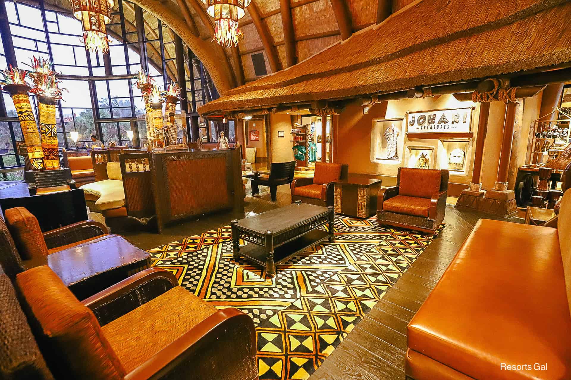a seating space in the center of the lobby of Kidani Village 
