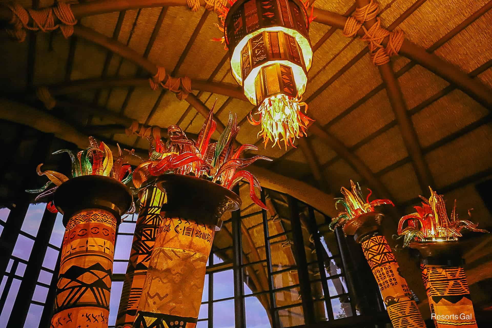 the light fixture display in the Kidani Village lobby