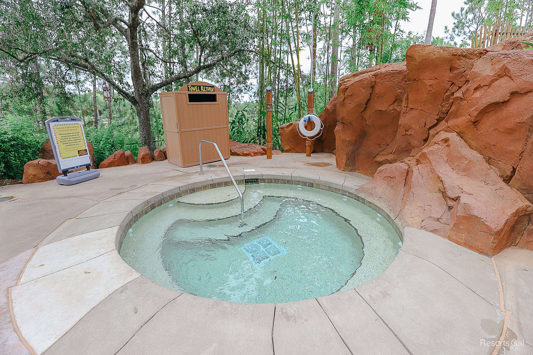 whirlpool hot tub at Kidani Village 