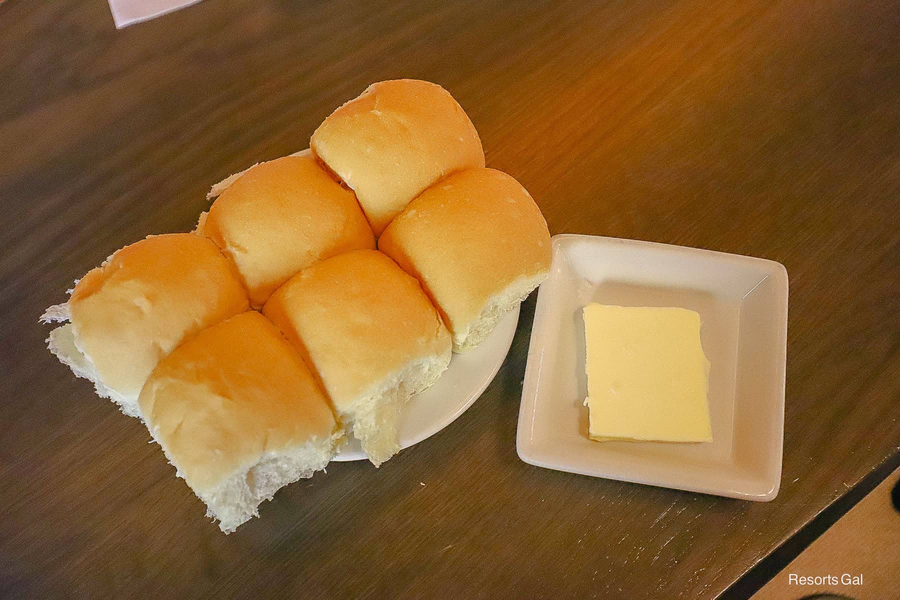 an order of rolls with butter