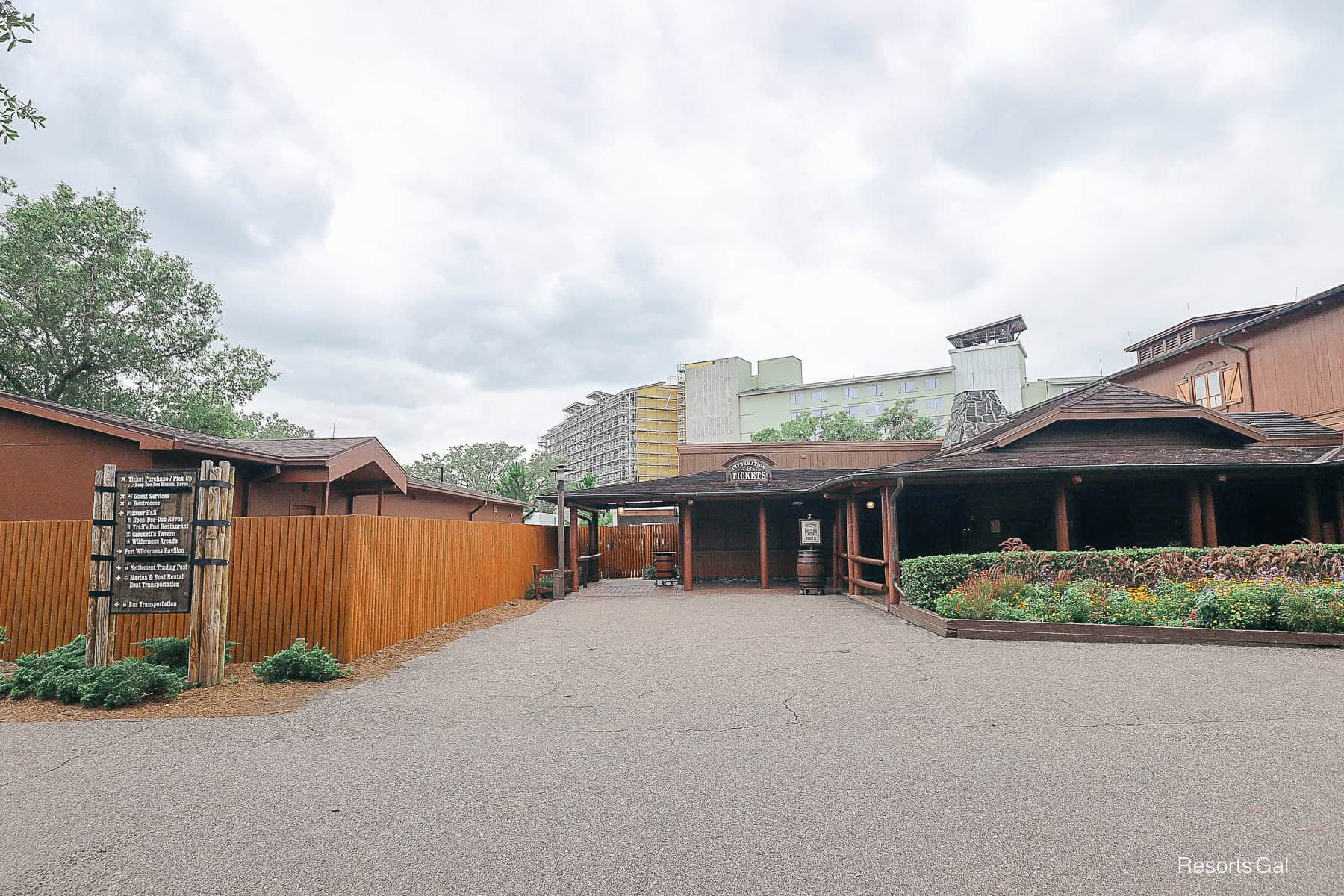 shows how the Lakeshore Lodge hovers over the Settlement