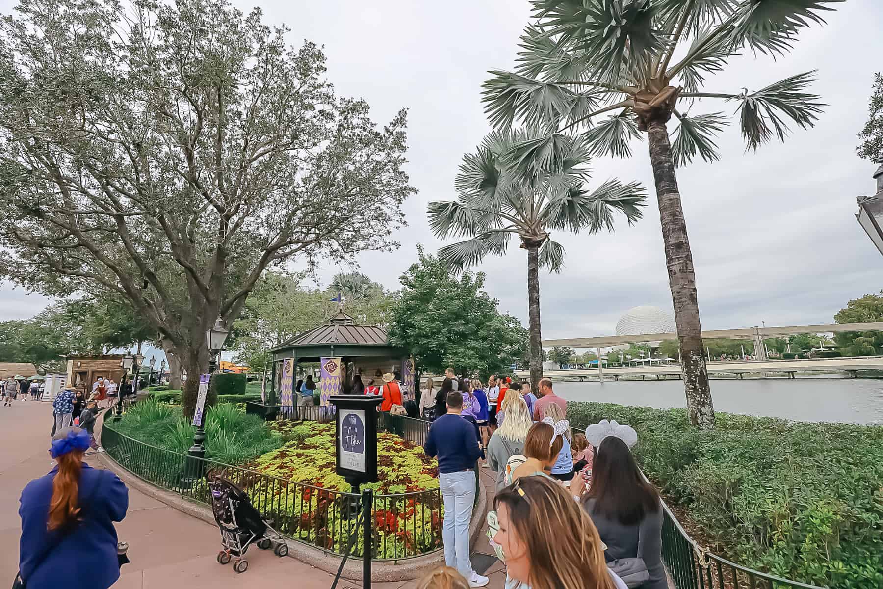 queue to meet Asha at Epcot 