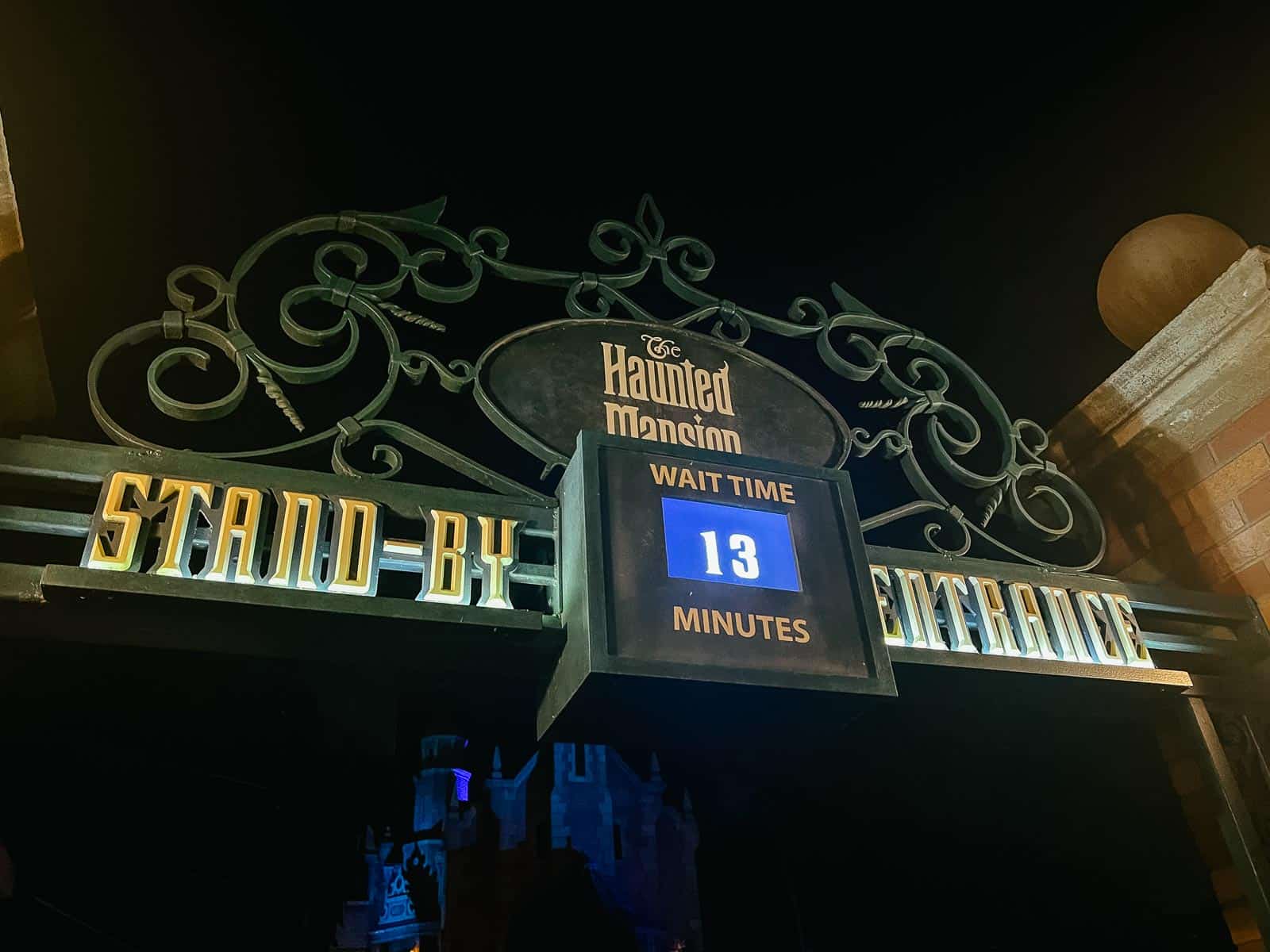 entrance to Haunted Mansion had a 13 minute posted wait during After Hours 