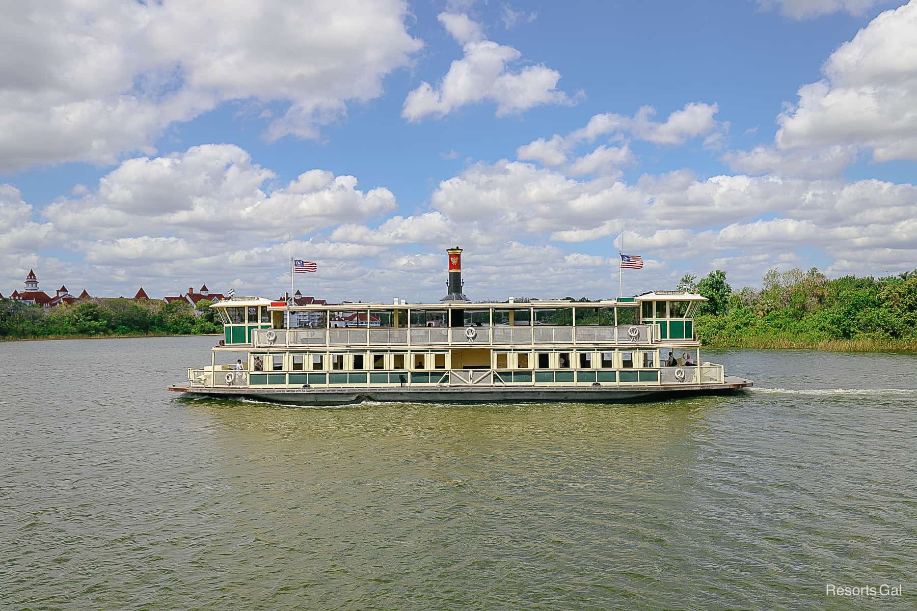 Taking the Magic Kingdom Ferry (With Resort Boat Service Tips)