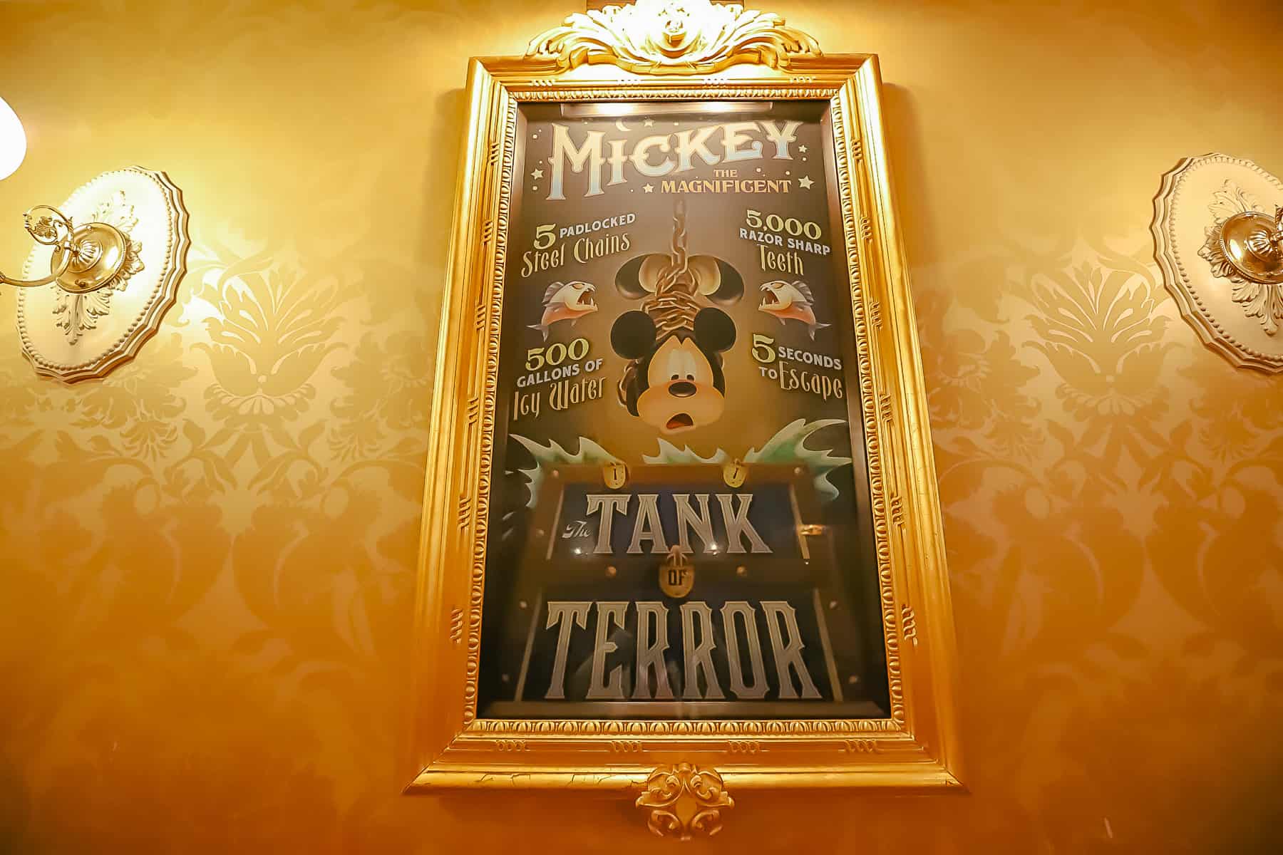An electronic queue element that shows Mickey in the tank of terror. 