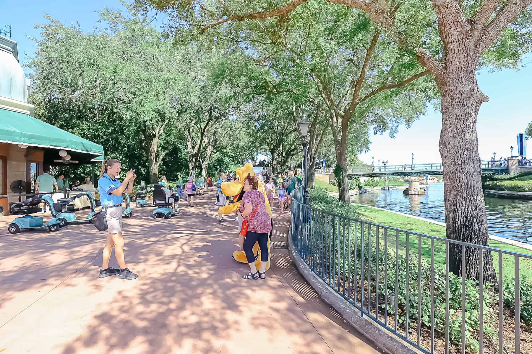 queue to meet Pluto at Epcot 