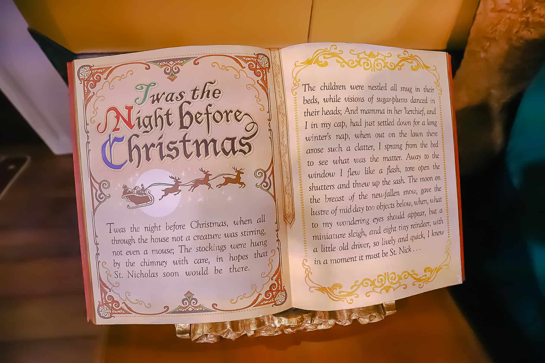 A decorative book that tells the story of The Night Before Christmas 