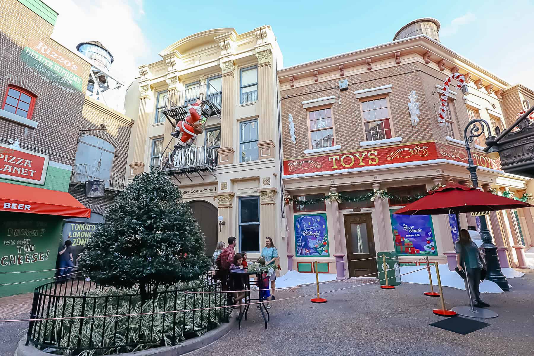 Location of the Santa Meet and Greet at Hollywood Studios 