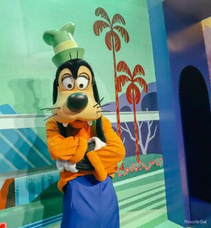 Where to Meet Mickey and Friends at Epcot (Mickey Mouse, Minnie Mouse ...