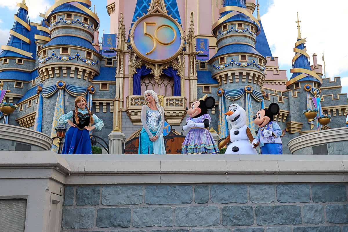 Anna and Elsa join Mickey, Minnie and Olaf during the castle stage show. 