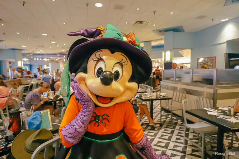Minnie’s Halloween Dine Review