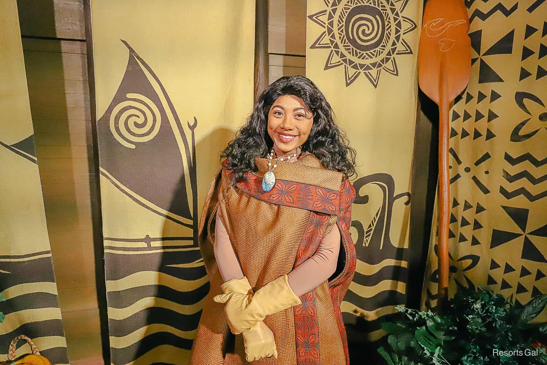 Moana wears the heart of Te Fiti at her meet and greet