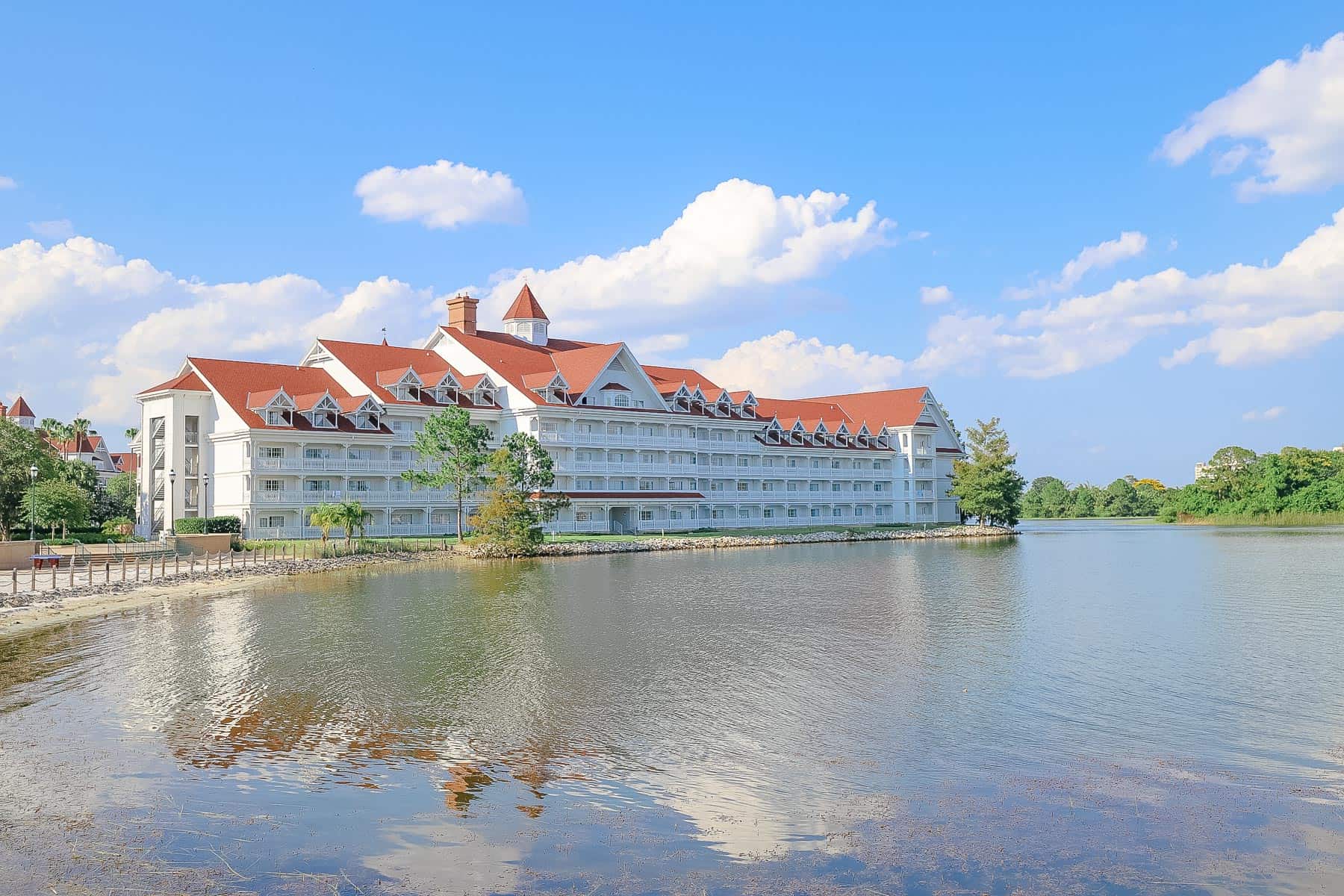 Disney's Grand Floridian sitting on the shores of Seven Seas Lagoon 