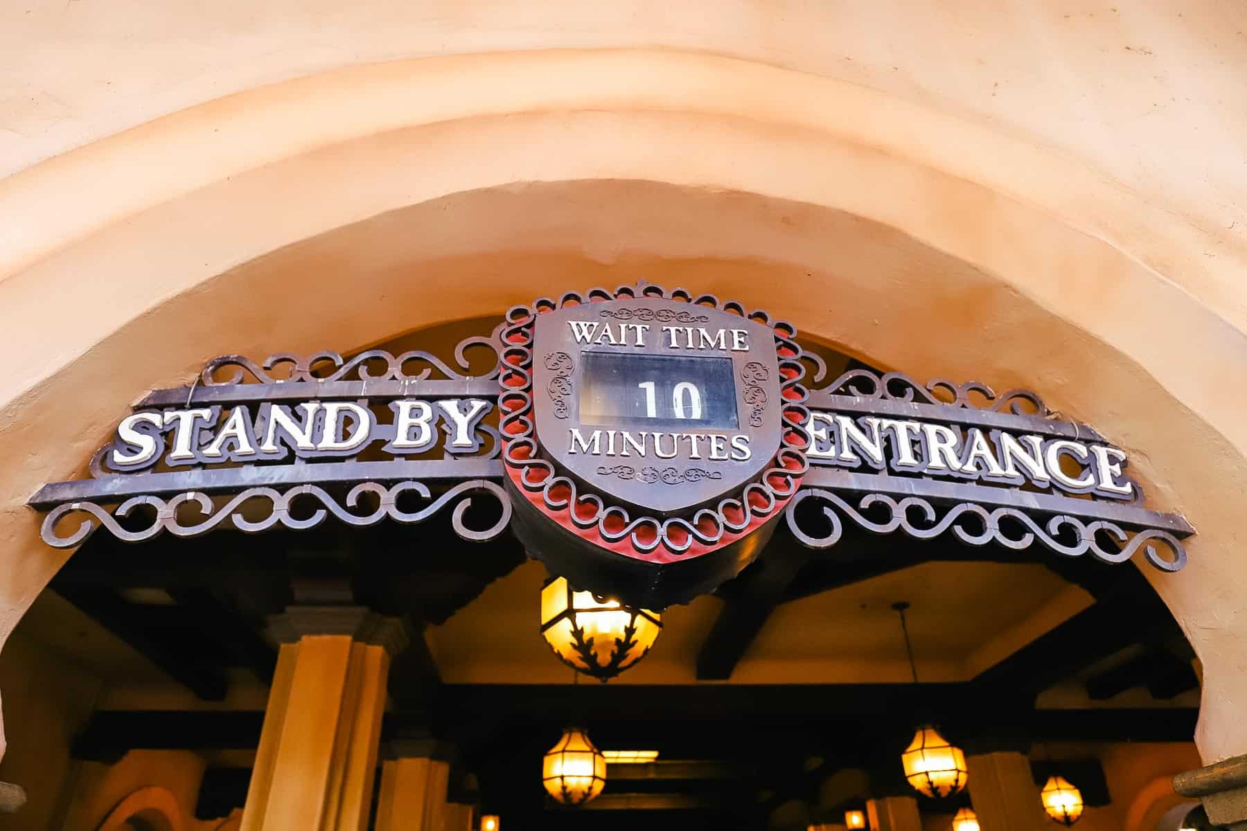 Stand-by entrance with a posted wait time of 10 minutes for Pirates of the Caribbean. 