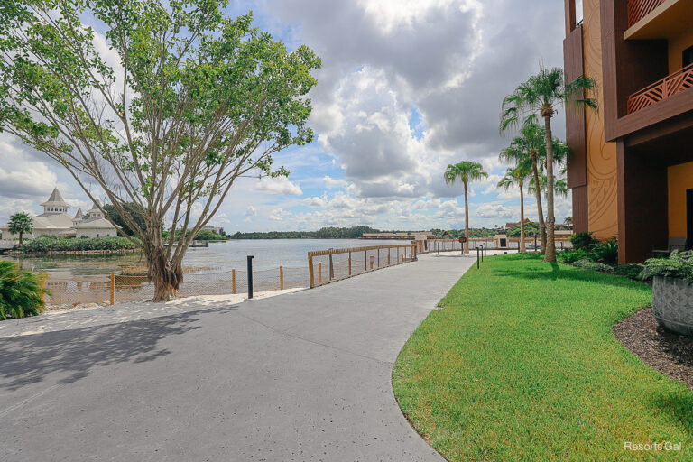 Taking the Walking Path From Disney’s Polynesian Village to the Grand Floridian Resort