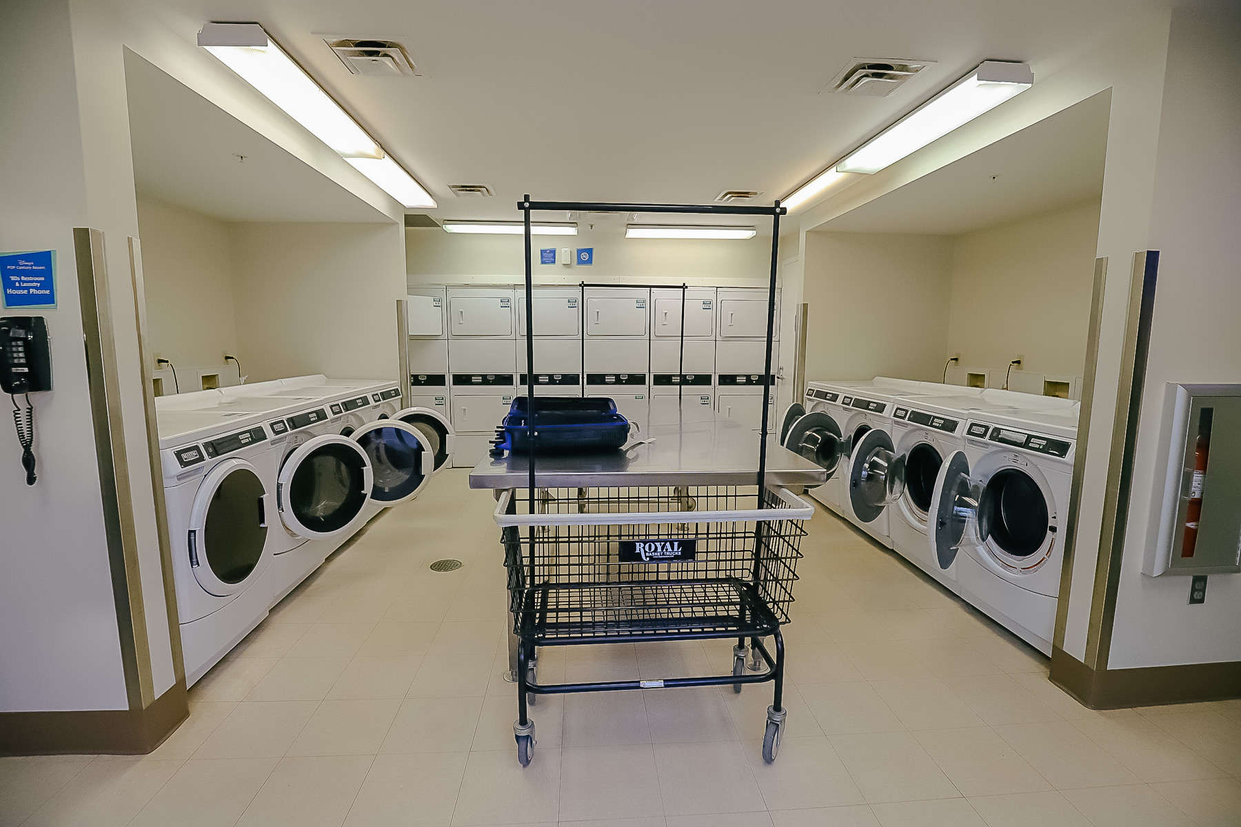 one of the three laundry facilities at Pop Century 