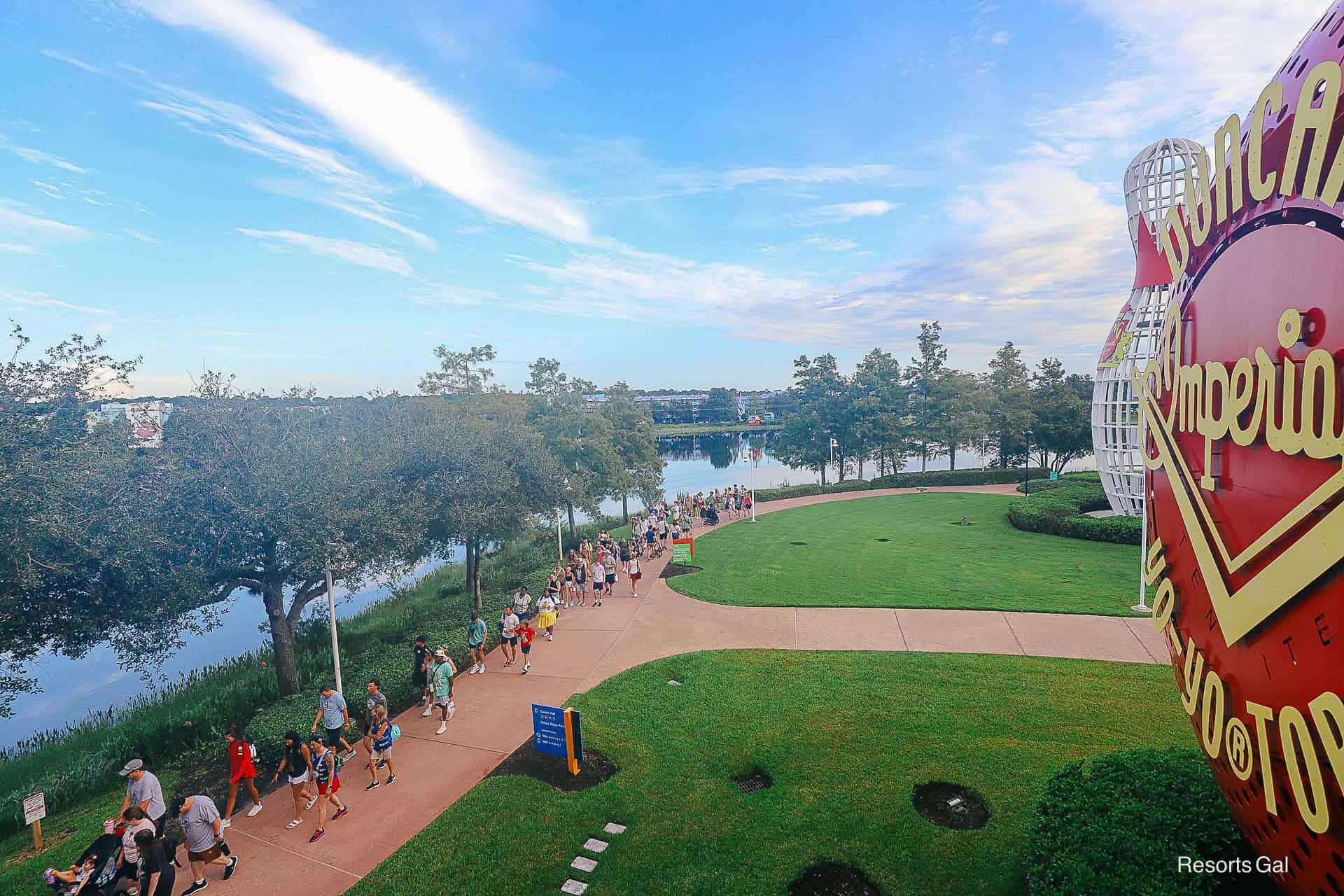the line for the Skyliner ends at building 3 for Pop Century rope drop to parks 