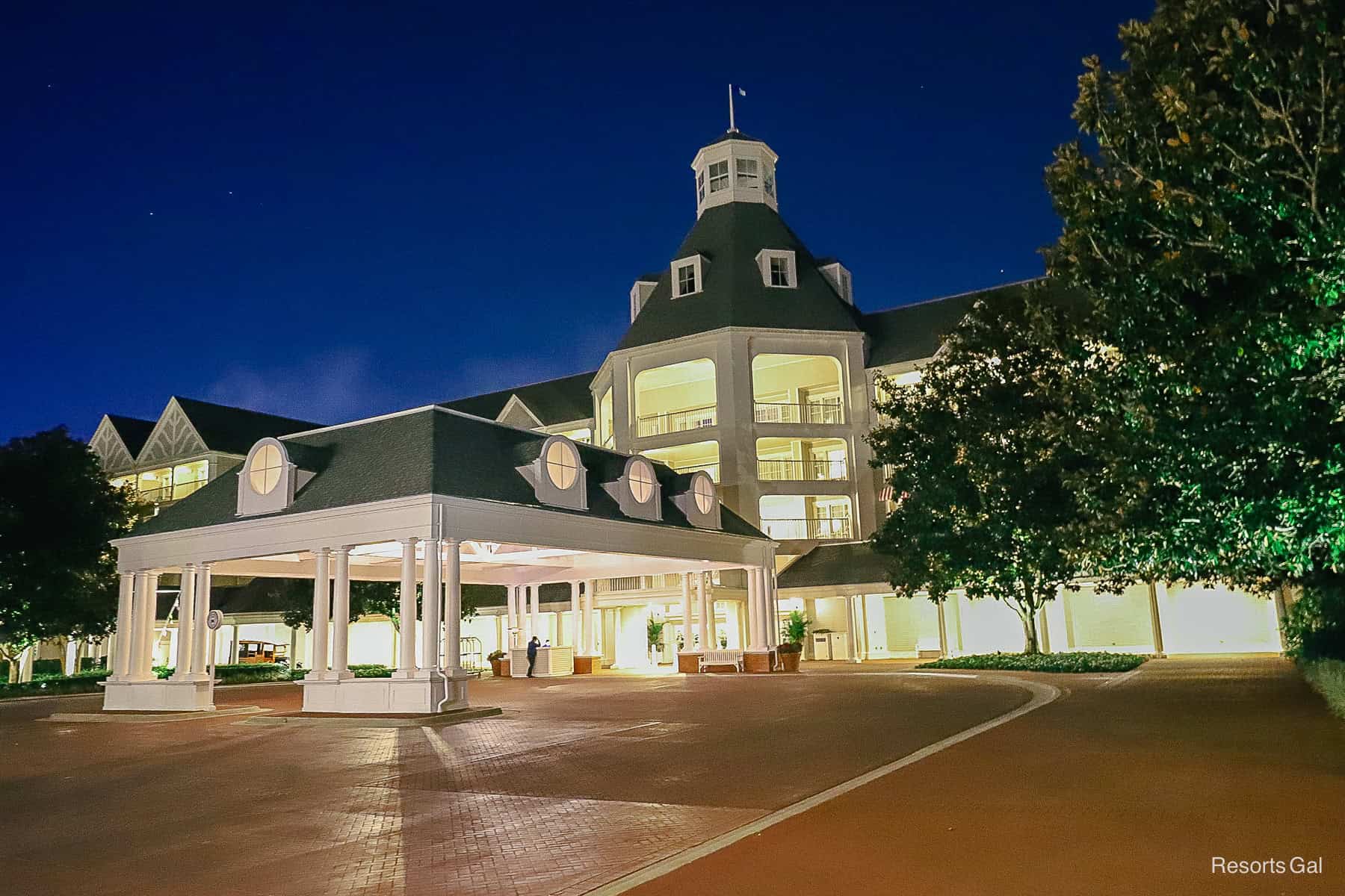 the Yacht Club's Port Cochere construction