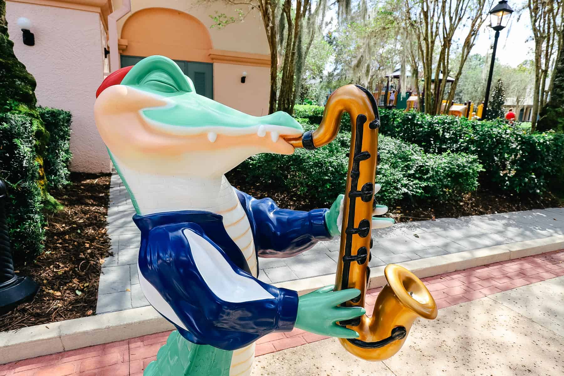 Port Orleans French Quarter Alligator playing jazz