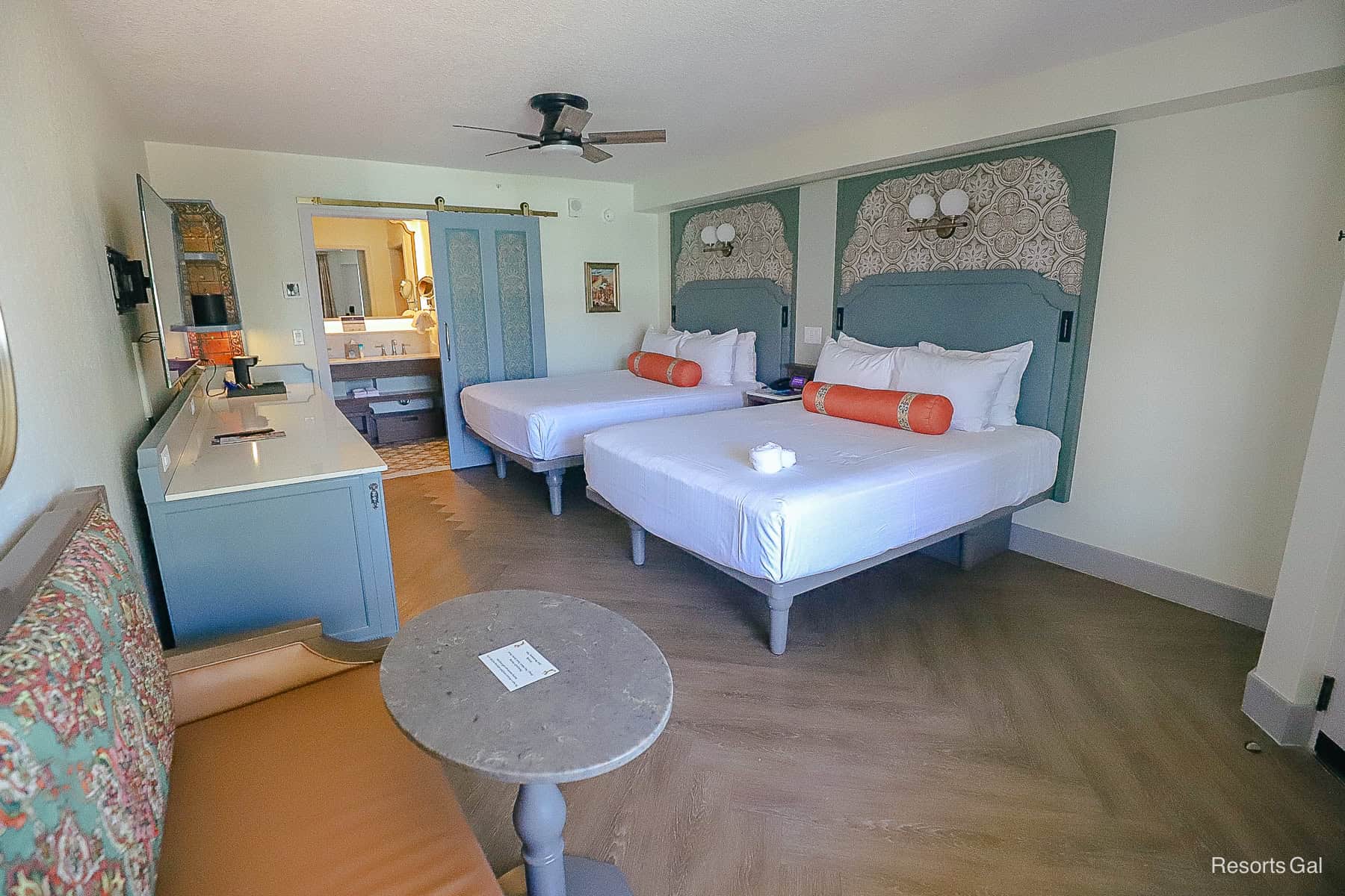 a final photo of the overall room at Port Orleans French Quarter