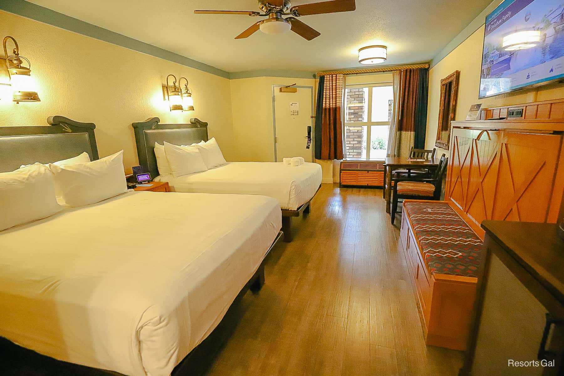 Disney’s Port Orleans Riverside Alligator Bayou Room Photos + Review