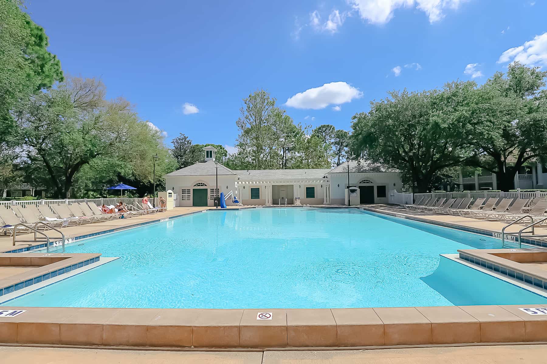 Alternative view of a quiet pool in Magnolia Bend 