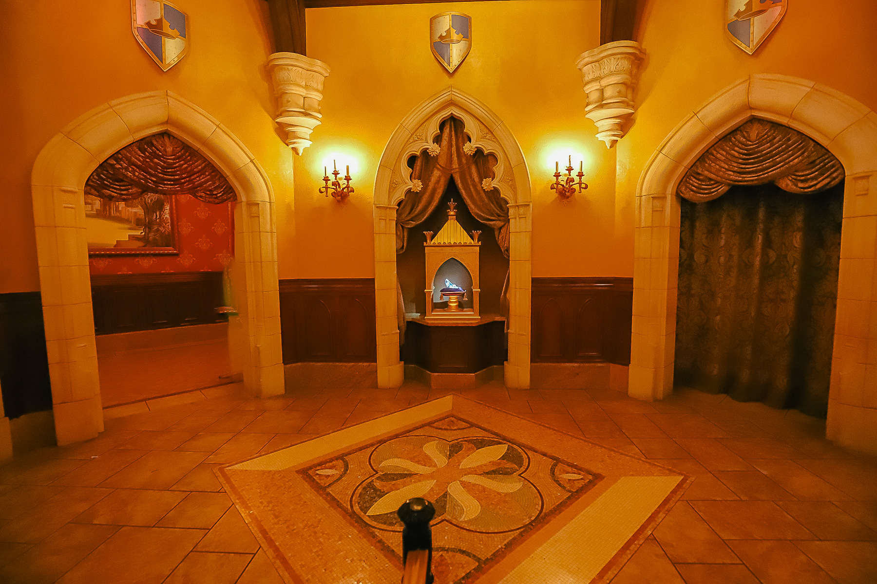 area before you enter the room to meet with princesses 