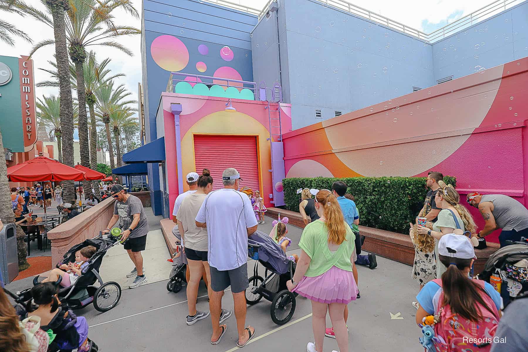 guests waiting in line to meet Sofia the first