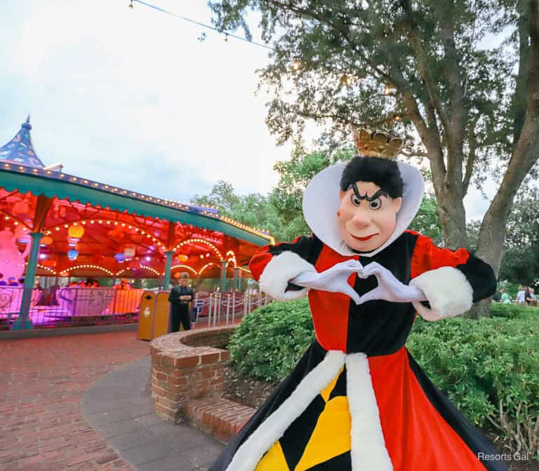 Character Spotlight: The Queen of Hearts from ‘Alice in Wonderland’