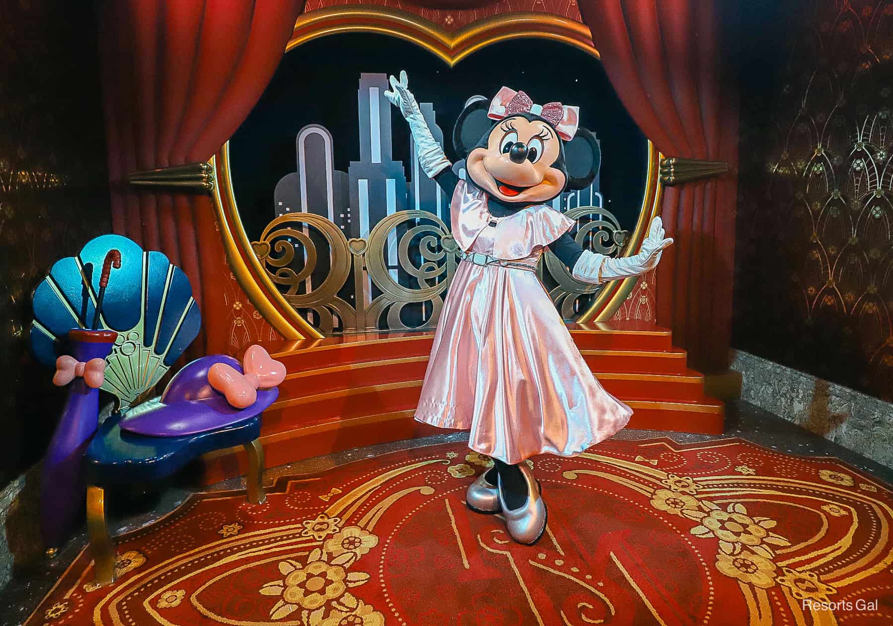 Minnie's new dress at Red Carpet Dreams 