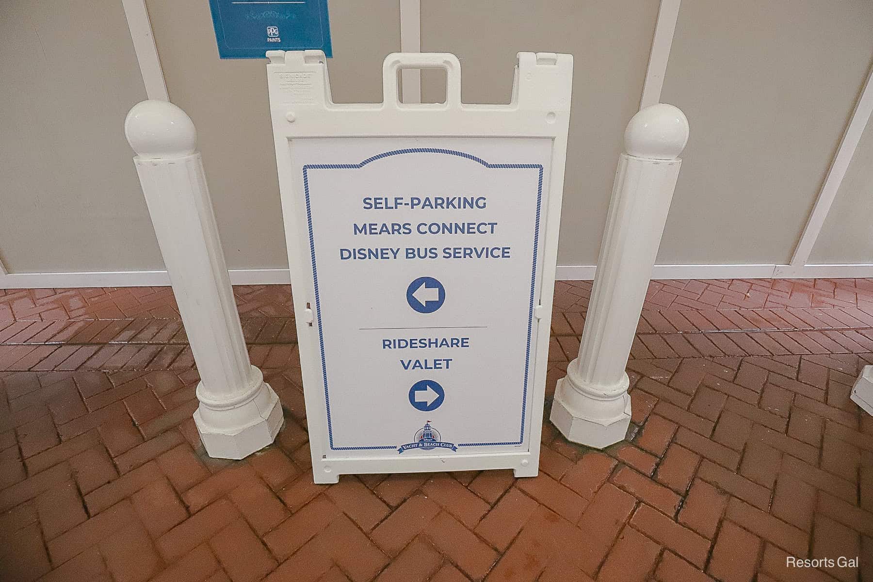 a Self-Parking, Mears Connect, Disney Bus Service, Rideshare, and Valet directional