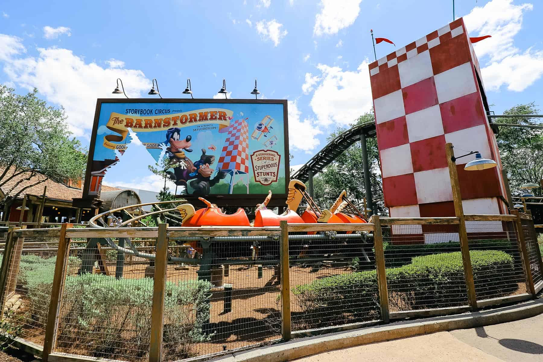 Guests enjoying Goofy's Barnstormer 