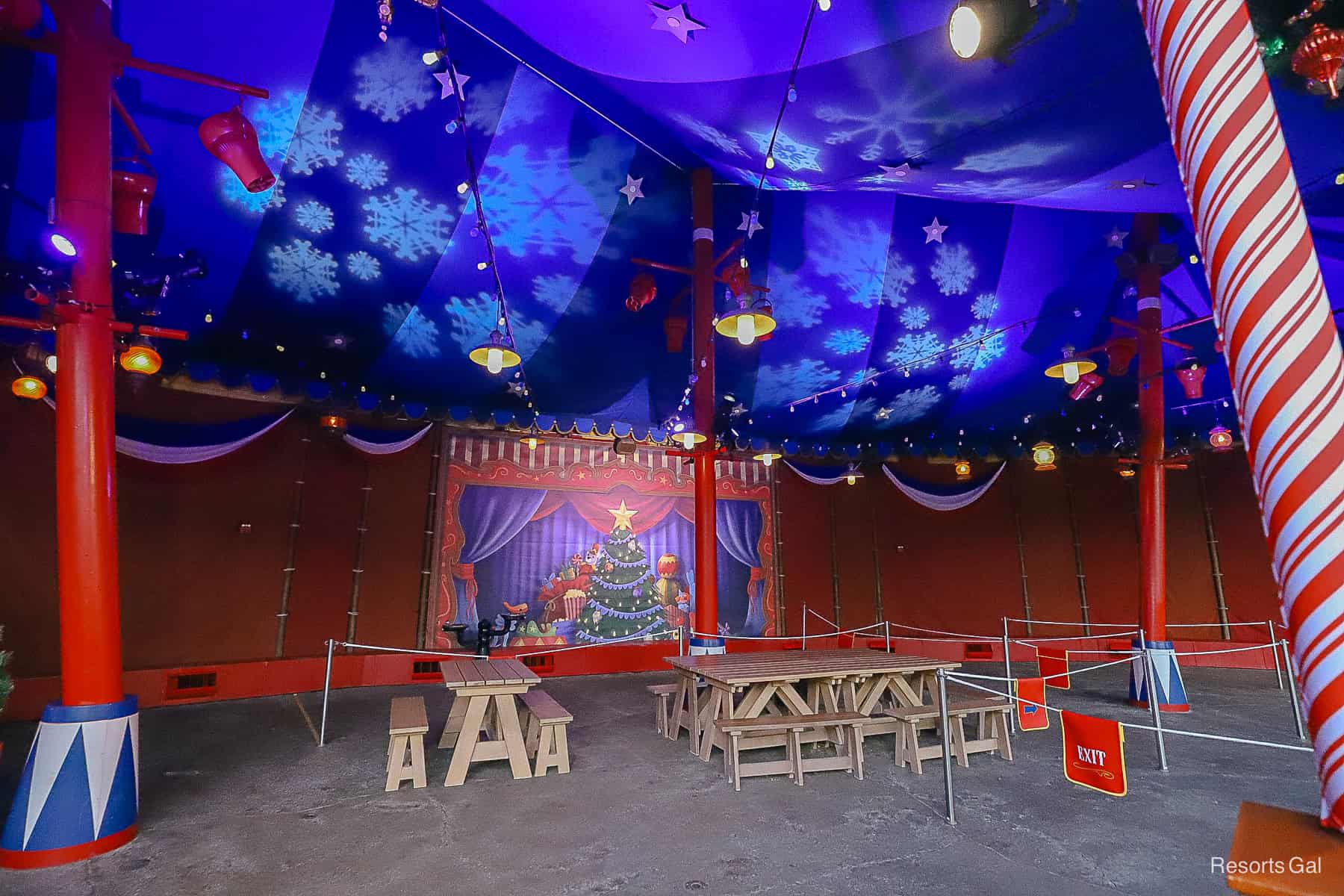 the queue area where guests wait to meet Santa at Magic Kingdom